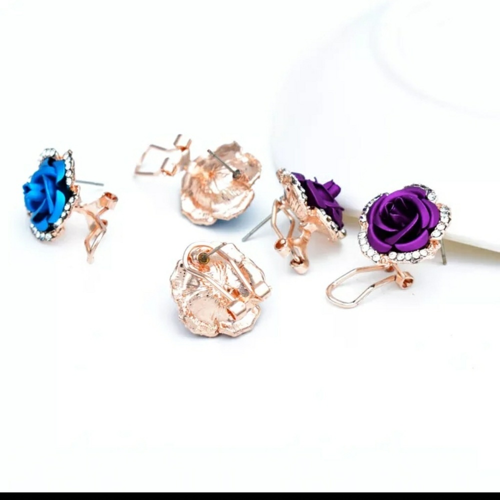 💖🌷 Rose Crystal Earrings - Picture 3 of 6